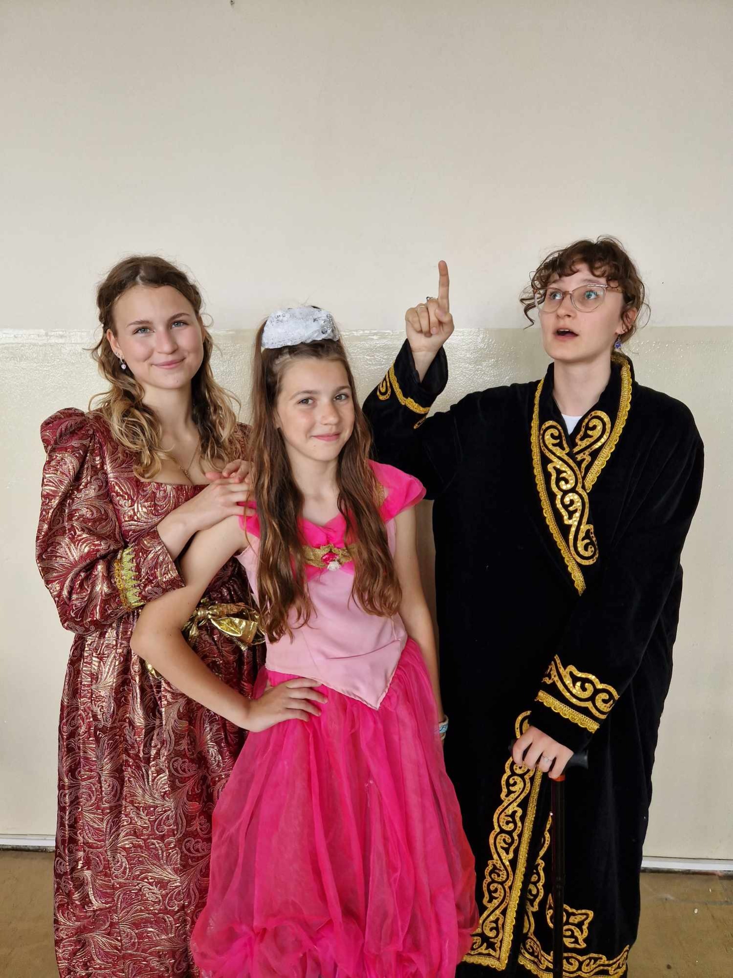 Členovia Drama Club Česká počas predstavenia
